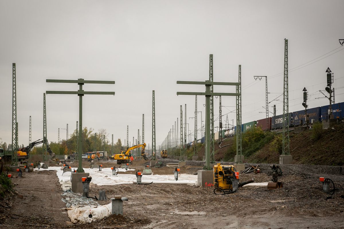 Totalsperrung Der Bahnlinie Nach Karlsruhe Wegen Baustelle