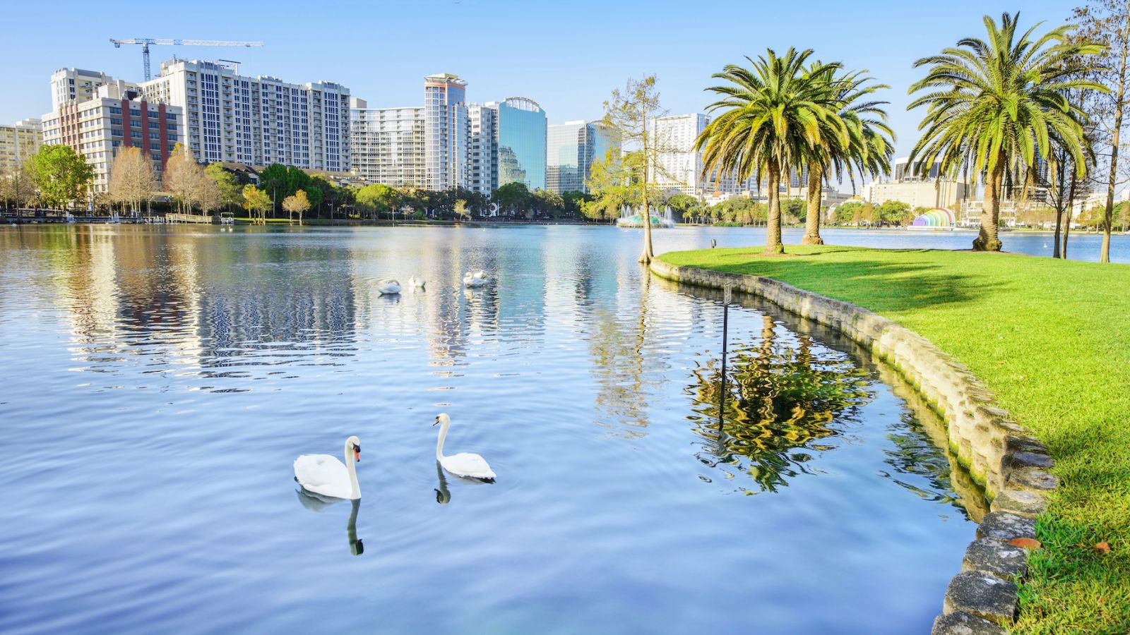 <p>Florida isn’t just about relaxing – it’s about exciting experiences too. Living here puts you close to some of the most famous attractions in the world. It’s perfect for entertaining visiting family or indulging in your own adventures.</p>