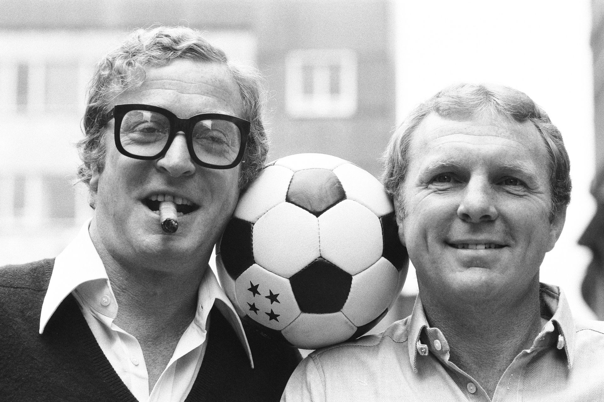 <p>                     Michael Caine famously starred alongside illustrious former footballers including Pele, Bobby Moore and Osvaldo Ardiles in the 1981 film Escape to Victory.                   </p>                                      <p>                     But in real life, the legendary actor is a Chelsea fan and likes to watch the Blues on his "big high def" television. He also occasionally posts about the club on Twitter.                   </p>