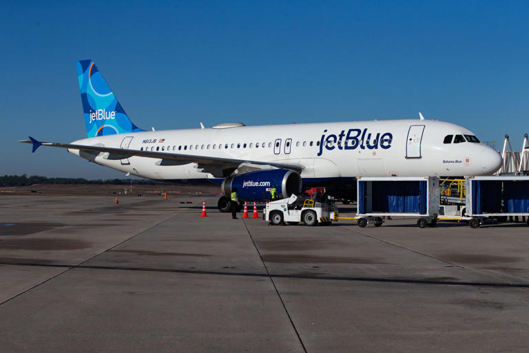 Arrived JetBlue makes debut with new Tallahassee direct flight