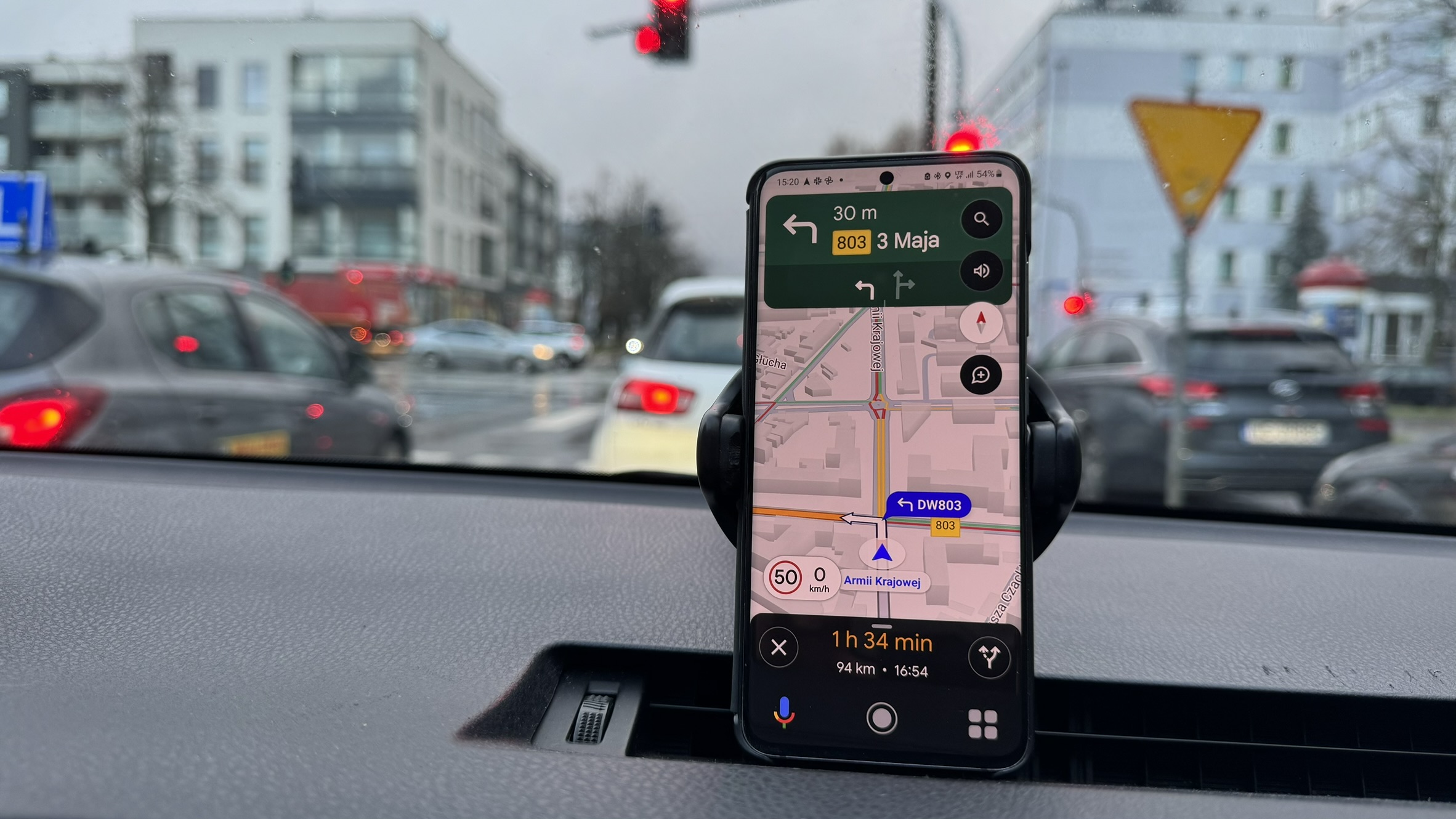 android, nowa funkcja google maps przyda się teraz kierowcom. zerknij w róg ekranu