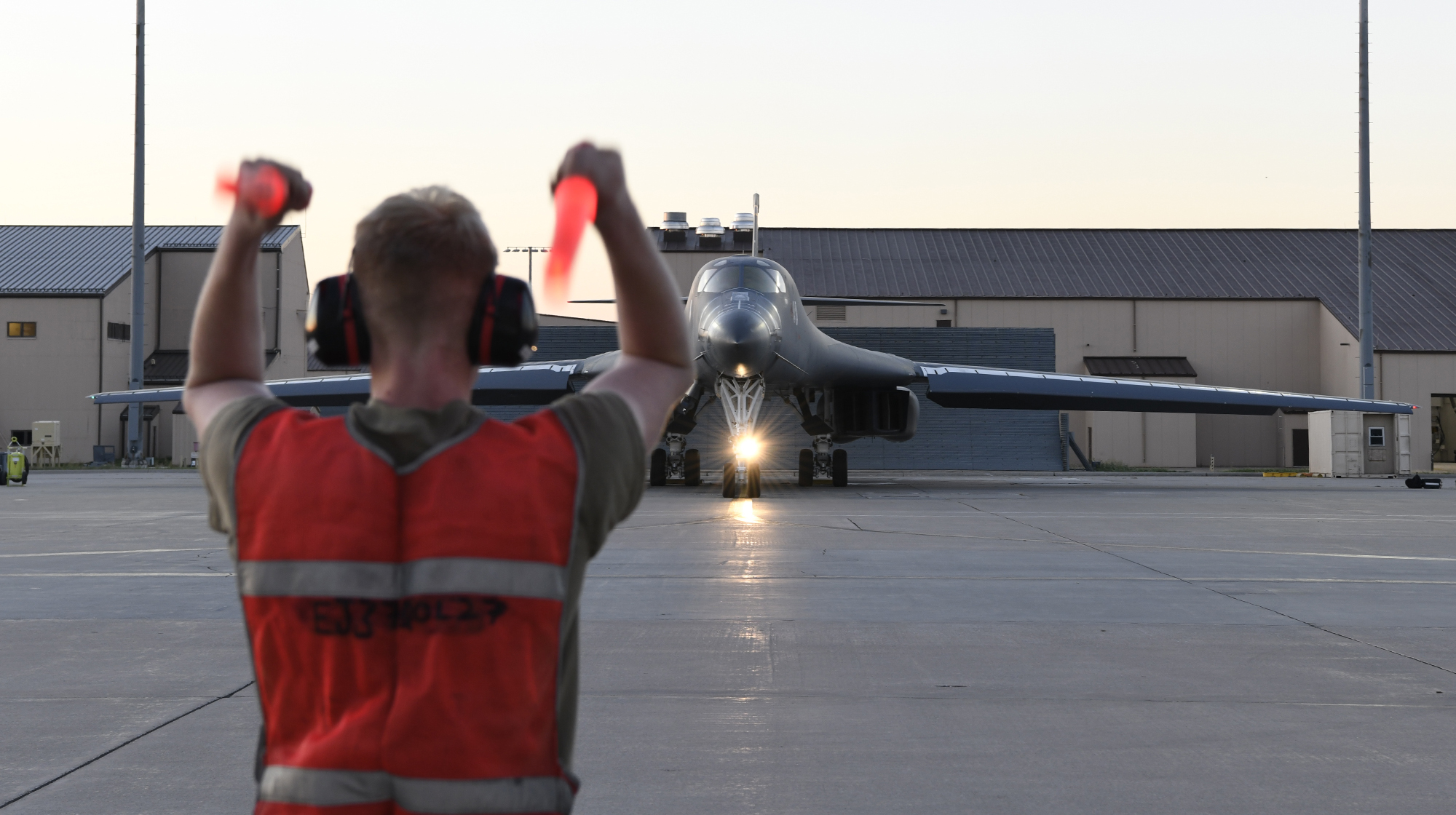 B-1B Lancer Crashes During ‘Training Mission’ At Ellsworth Air Force ...