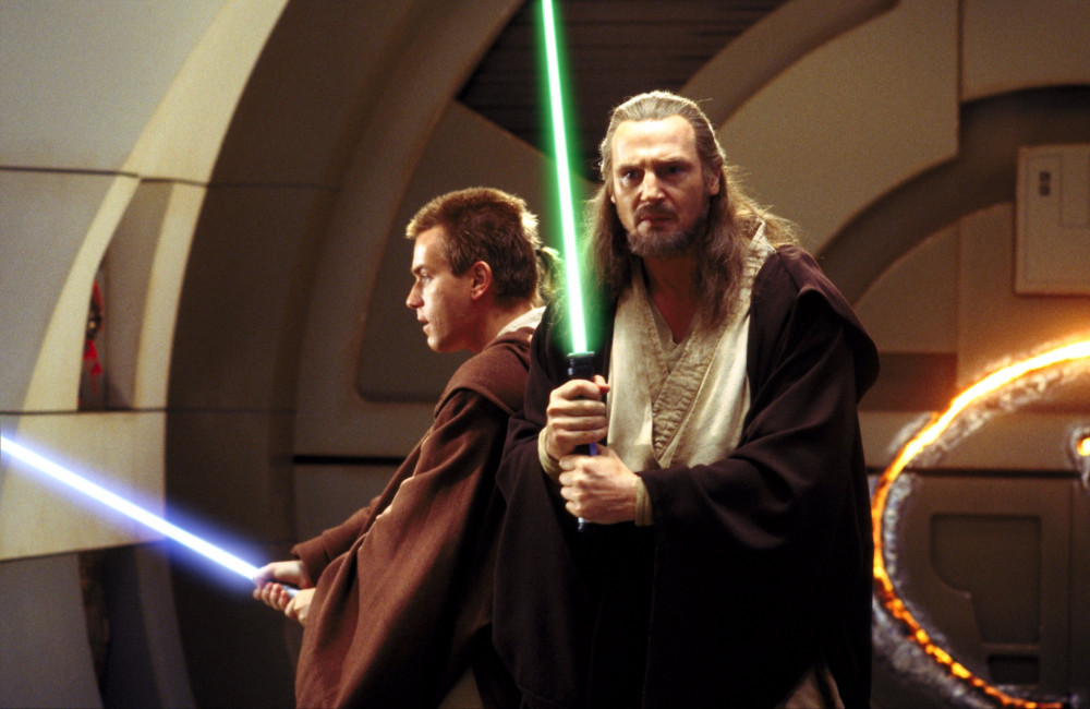 When the first trailer for ‘The Phantom Menace’ released in 1998, fans over the world were overcome with excitement. Within 24 hours, the two-minute clip had been downloaded over a million times on Apple iTunes, making it one of the most sought-after trailers at the time. Fans couldn’t get enough, and when the trailer began playing before screenings of ‘Meet Joe Black’, many would buy tickets to the movie just to watch the clip, and left before the movie even started.