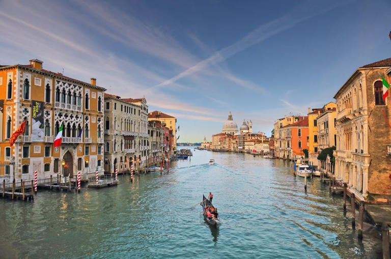 Venice Cracks Down on Tourism: No More Loudspeakers, No More Crowds