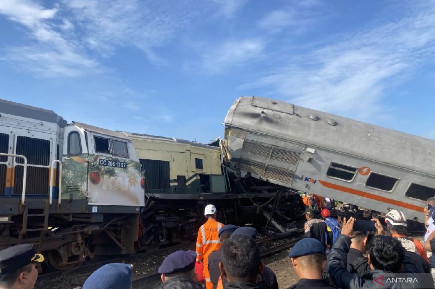 Kronologi Kecelakaan Kereta KA Turangga Dan KRL Bandung Di Cicalengka