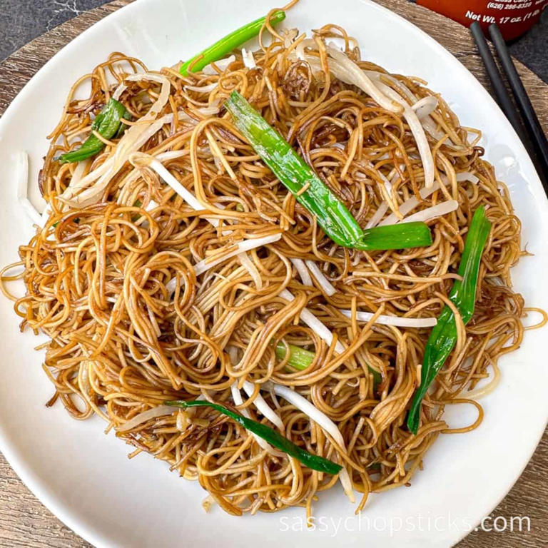 Cantonese Style Chow Mein: Easy Pan-Fried Noodles