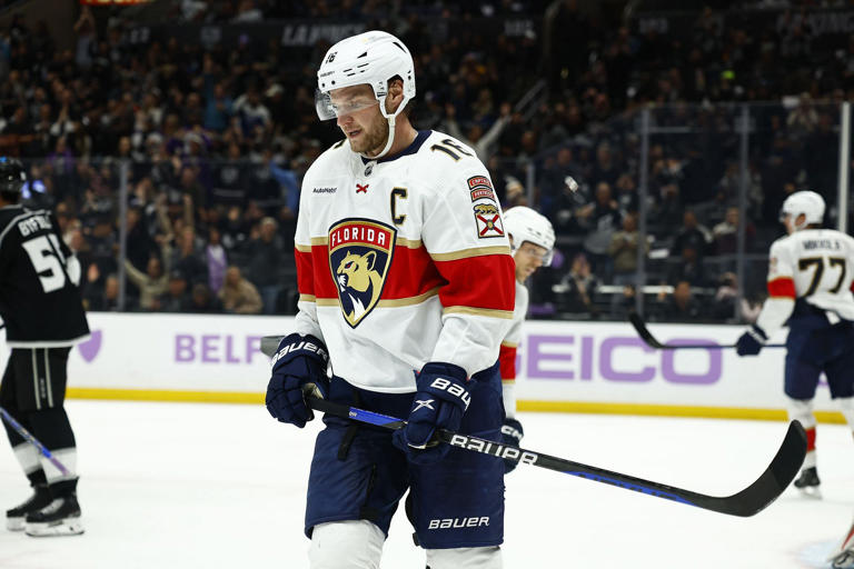 Aleksander Barkov injury: Why did Florida Panthers captain exit game against Golden Knights?