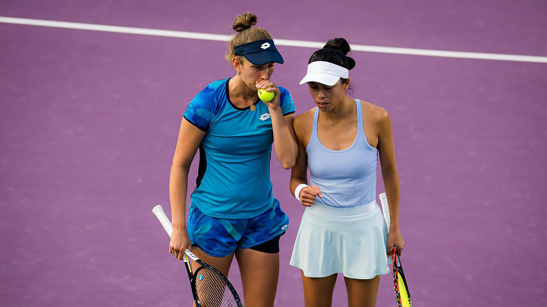 Elise Mertens et Su-Wei Hsieh, réunies, s'inclinent face à une compatriote