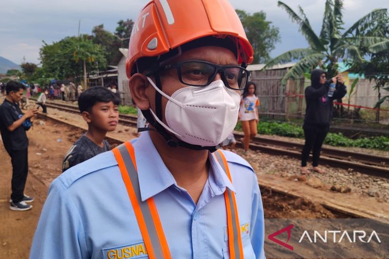 Kecelakaan Kereta Api Jarak Jauh Dan Lokal Hingga Seleksi CASN Digelar ...