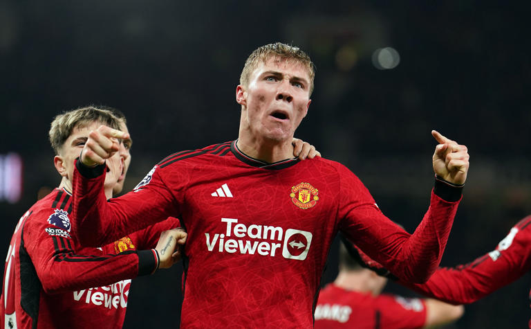 ‘He’s struggling’: Former United striker claims Rasmus Hojlund is ‘not ...