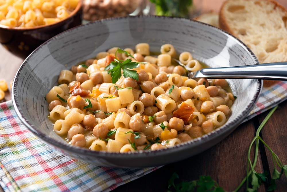 Pasta e ceci alla romana, ecco l'ingrediente segreto che la rende ancor