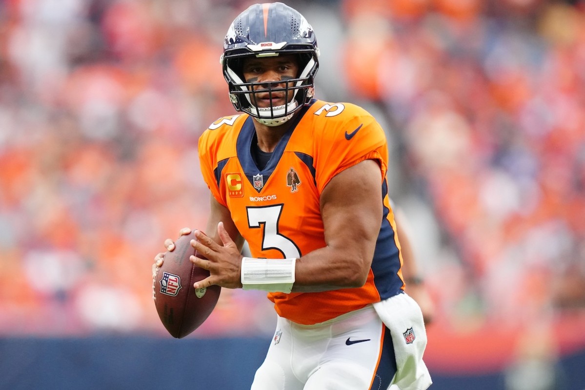 Steelers Predicted To Sign Russell Wilson