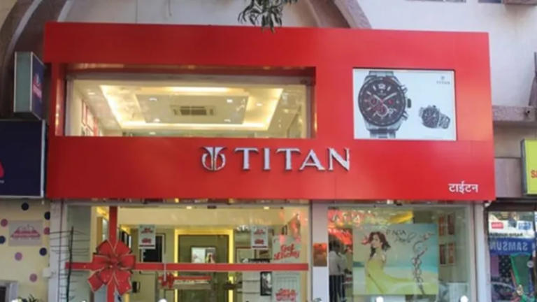 Titan hotsell showrooms nearby