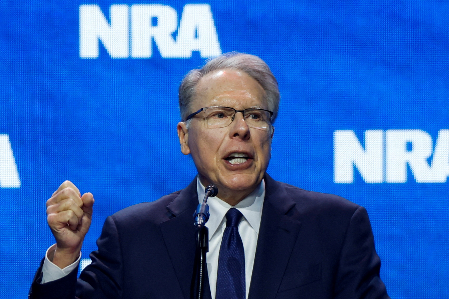 Longtime NRA Leader Wayne LaPierre Steps Down Days Before NY Civil ...