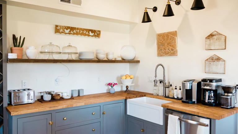 How to organize a small kitchen with too much stuff — 7 tips from ...