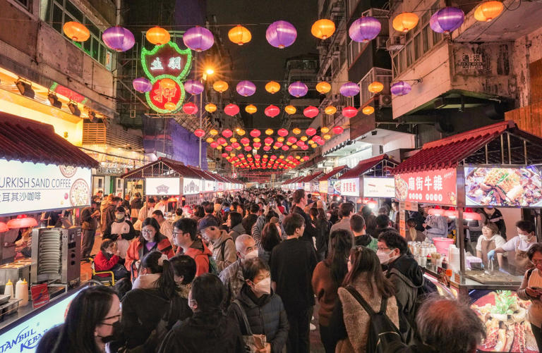 Hong Kong's Temple Street night market bustles with people on December 18, 2023. Photo: Elson LI