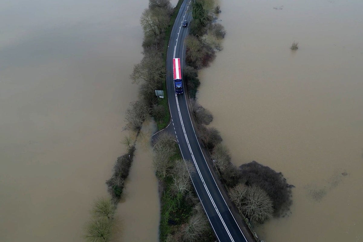 In Pictures Heavy Rain And Rising Rivers Bring Flooding Misery   AA1mwgVl.img