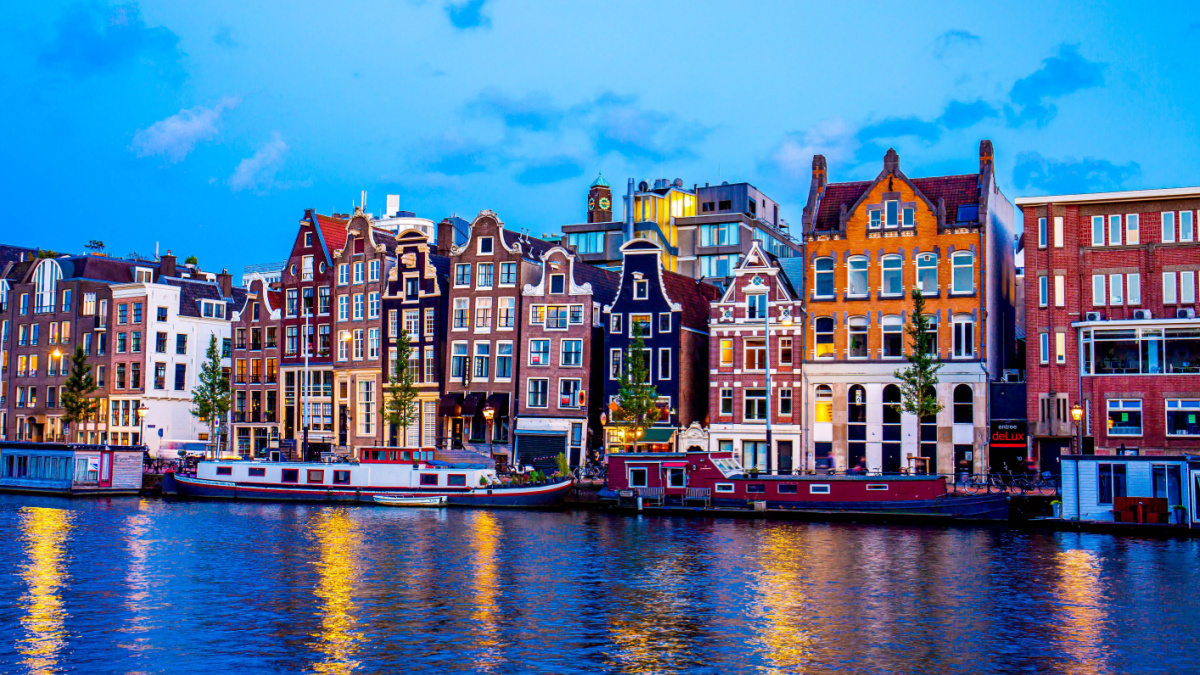 <p>Getting around in the Netherlands is easy and inexpensive, and the rents tend to be reasonable as well. You can also travel most distances on a bicycle so that you don’t have to always pay for transportation.</p>