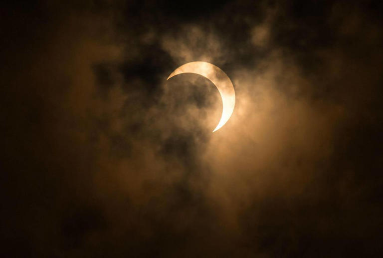 Total solar eclipse arrives in the US this year. How close will it come