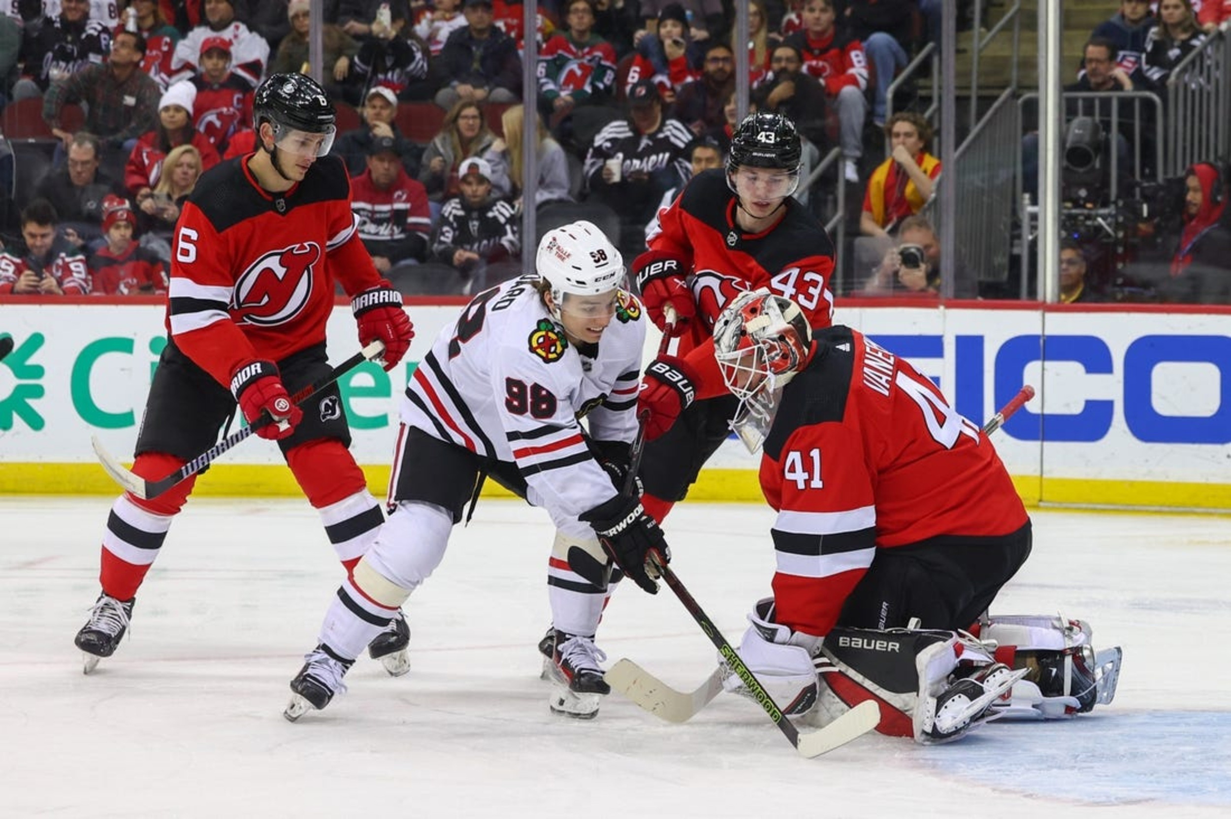 NHL roundup: Connor Bedard hurt as Blackhawks fall to Devils