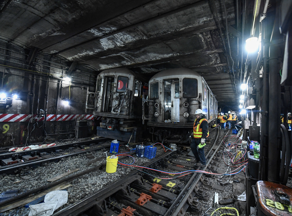 Some New York Subway Service Restored NTSB Investigation Begins   AA1mxr9V.img