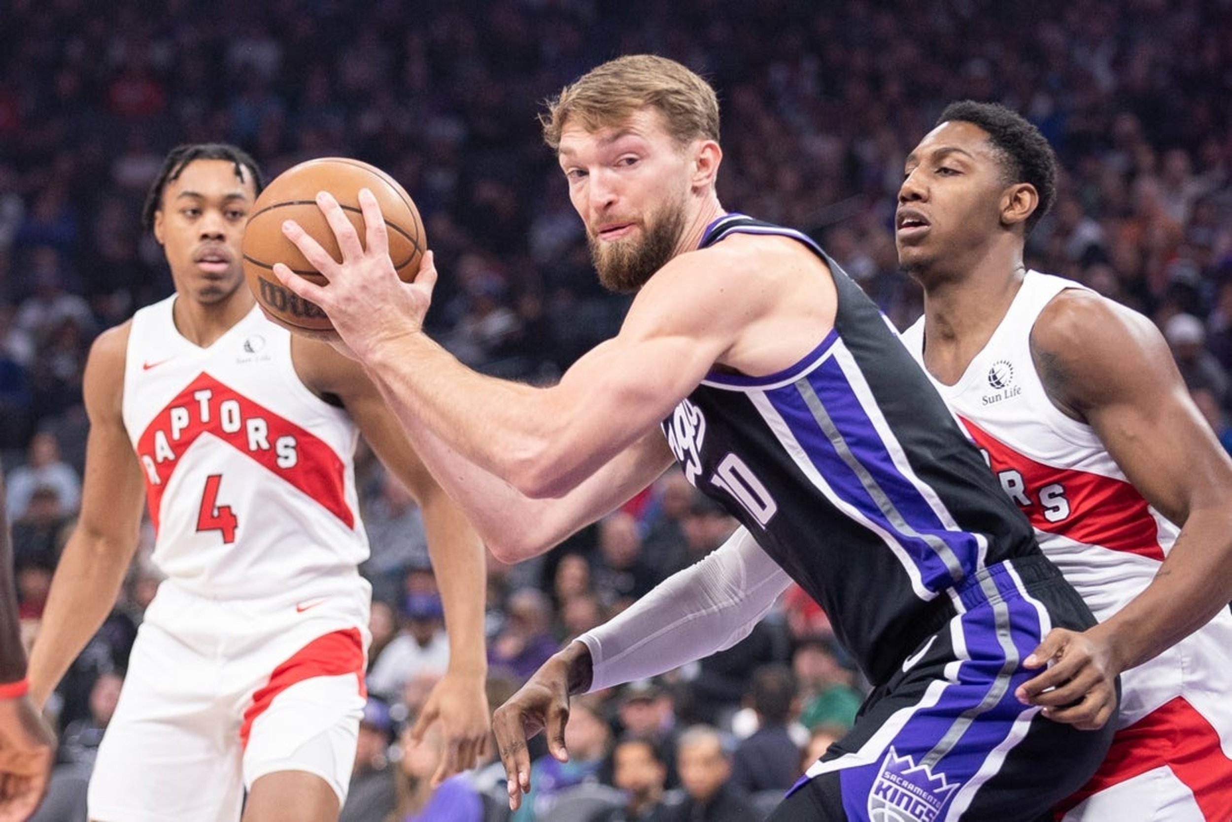 Domantas Sabonis (triple-double), Kings Barely Fend Off Raptors