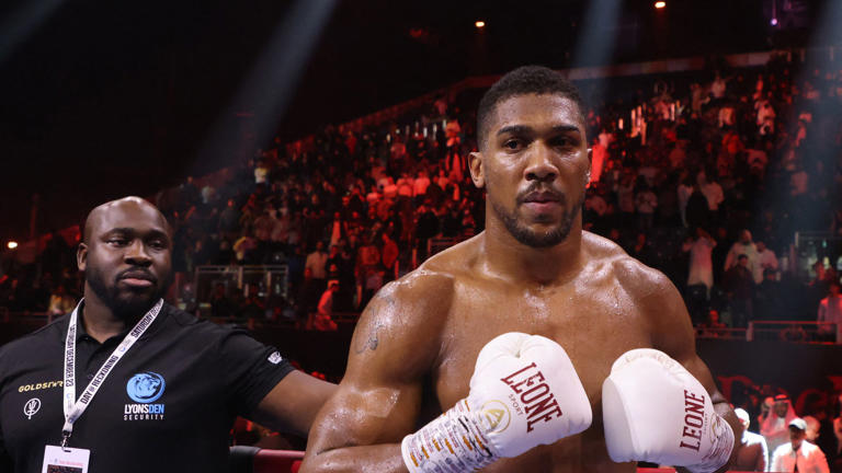 Anthony Joshua opens as betting favorite over Francis Ngannou