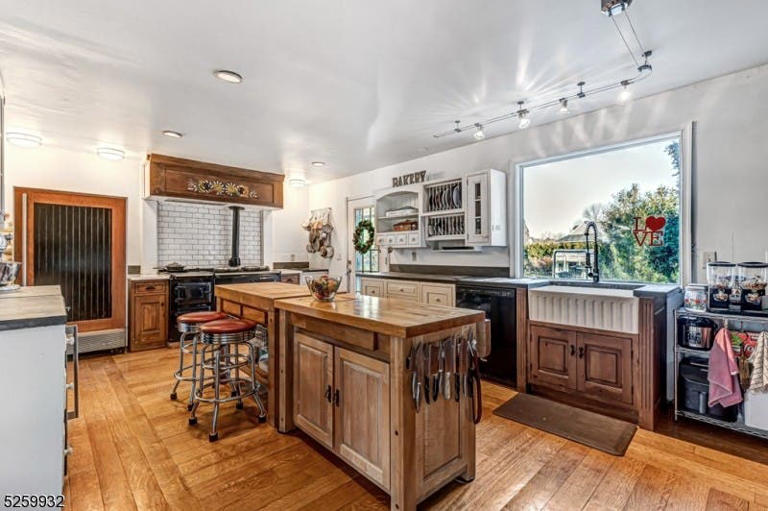 $995K Basking Ridge Colonial Offers Endless Possibilities