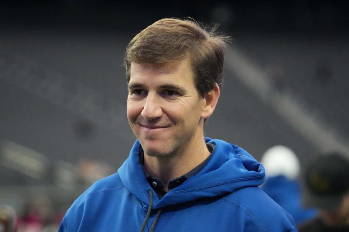 Eli Manning Claims He Used ‘Omaha’ Cadence Long Before Peyton, And He’s ...