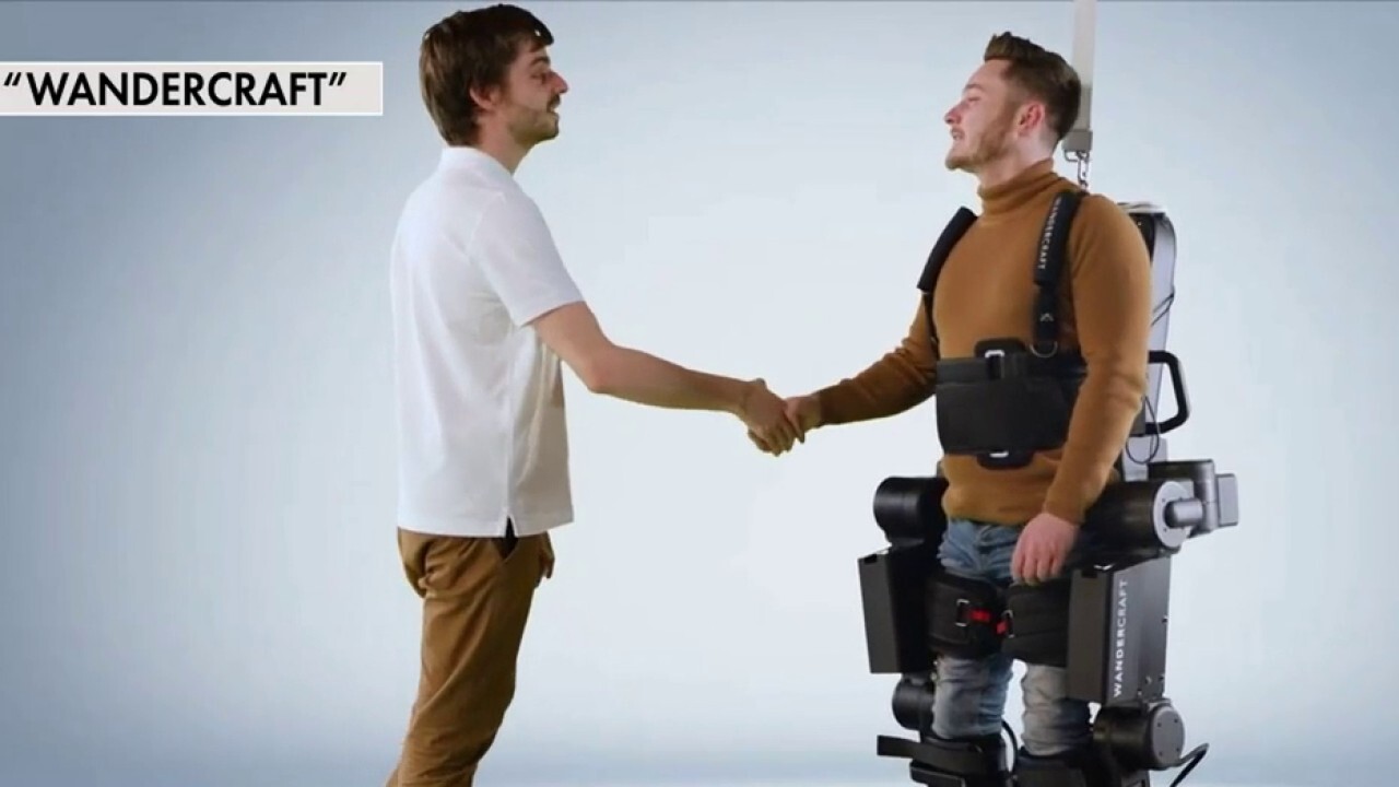 Wandercraft Unveils World's First Self-stabilizing Walking Exoskeleton