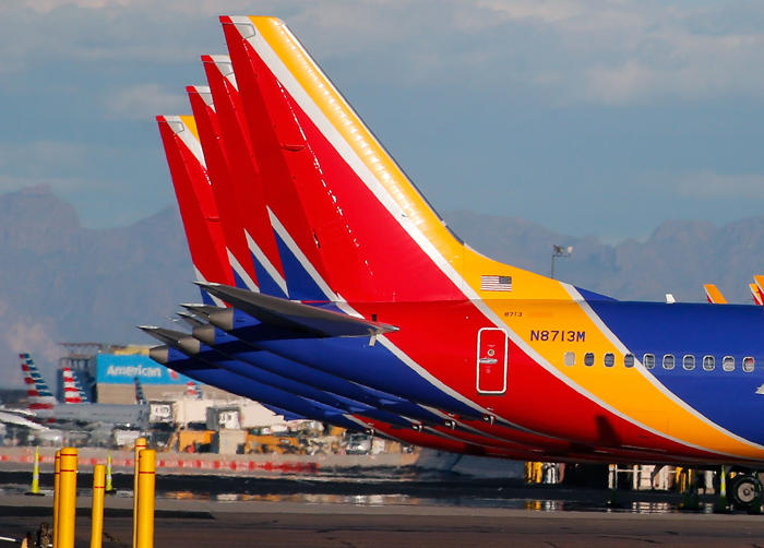 southwest airlines selling $53 tickets in celebration of 53 years of flights
