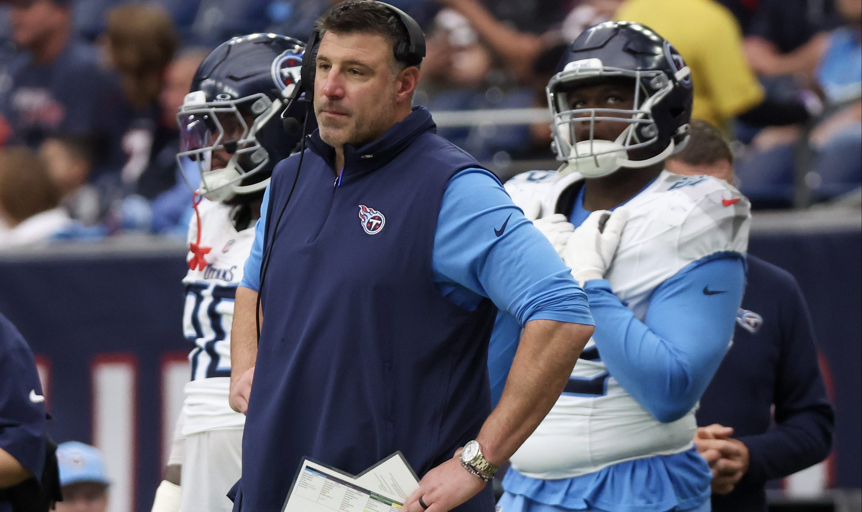 More Details On Mike Vrabel, Titans Situation Ahead Of Offseason