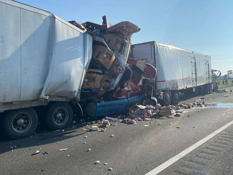 BAKERSFIELD, Calif. (KBAK/FOX58) â UPDATE (11:20 A.M.):  Two people are dead and nine people were taken to the hospital after a multi-vehicle accident on SB Interstate 5, according to KCFD Battalion Chief Jim Calhoun.   Officials say 17 vehicles and 18 big-rigs were involved, totaling 35 involved motorists. Fog is believed to be a major cause of the accidents.  CHP Buttonwillow PIO Manny Garcia says the closure of SB Interstate 5 between Millux Road and Old River Road is expected to remain closed for the rest of the day. Traffic is being detoured onto eastbound Highway 223 to Southbound 99.  CHP says the Multidisciplinary Accident Investigation Teams (MAIT) is now helping in the investigation.