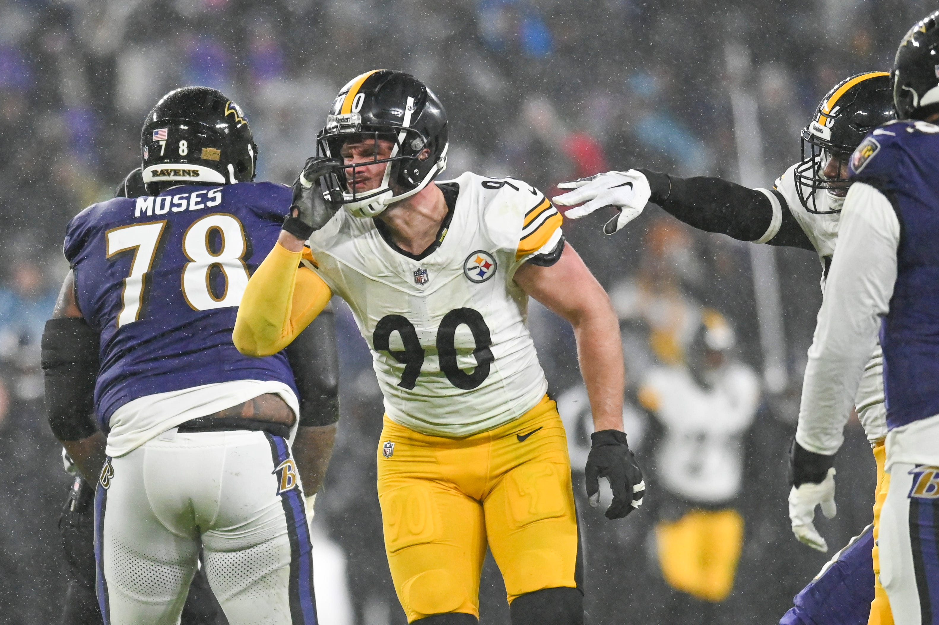 Penalties And Miscues End Steelers Season In Ugly Fashion