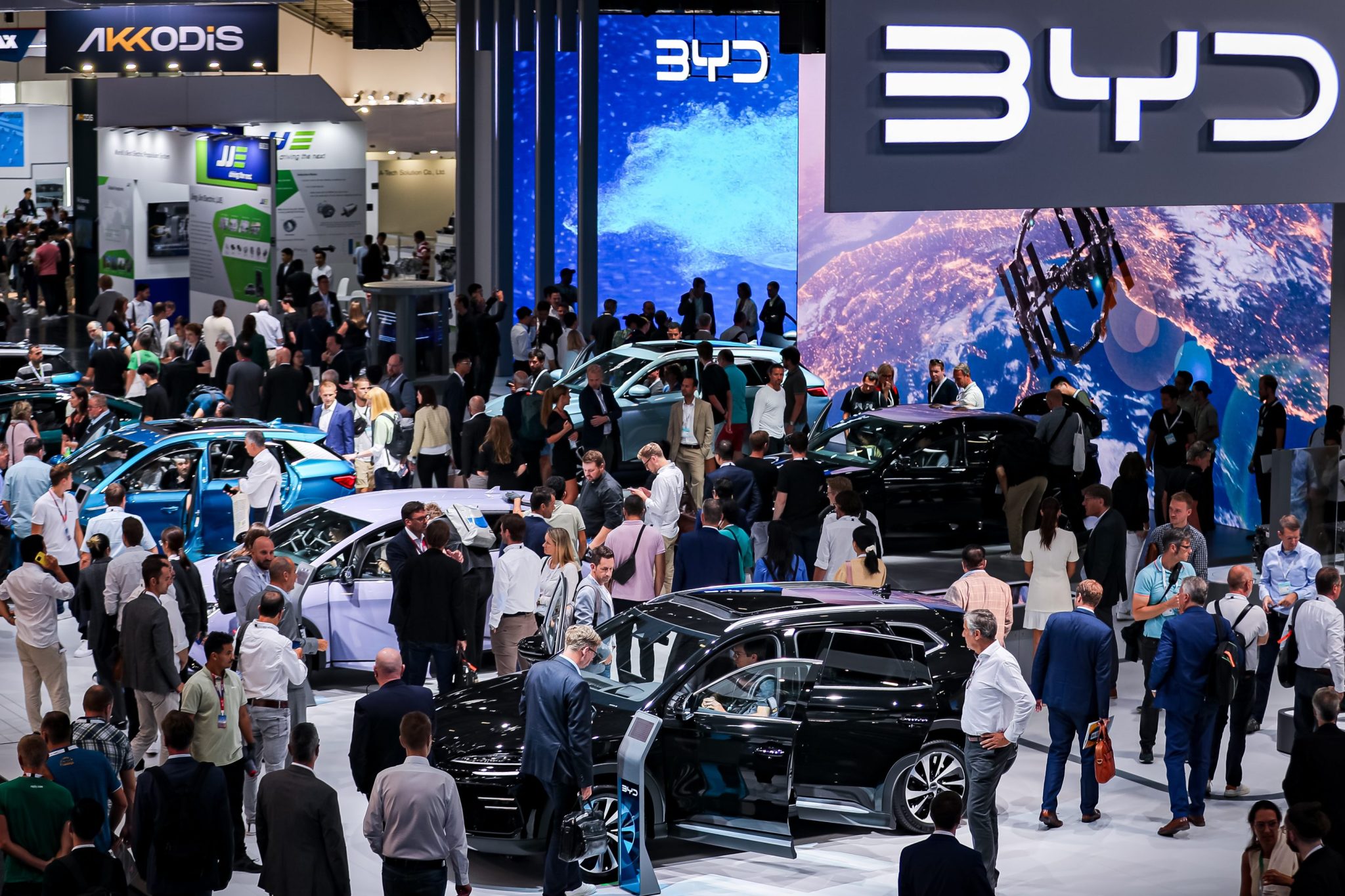 China’s Tesla-beating EV Maker BYD Has Carmakers Around The World ‘in A ...