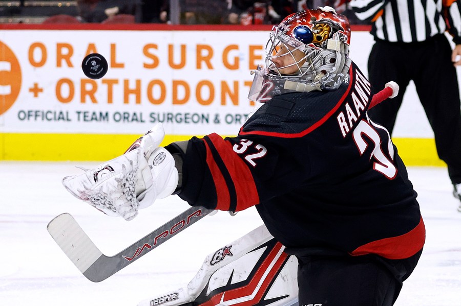 Schenn Scores In 5th Round Of Shootout To Lift Blues Past Hurricanes, 2-1