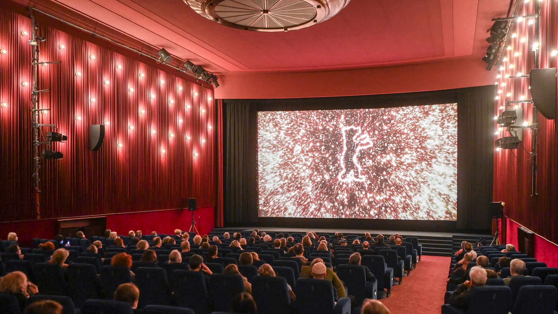 berlinale zeigt 14-stunden-film »exergue – on documenta 14«
