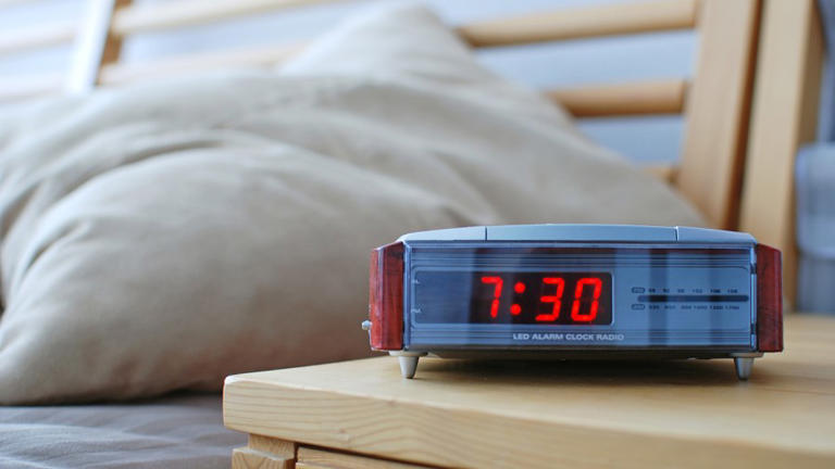Study finds a consistent sleep schedule is more important than getting more sleep