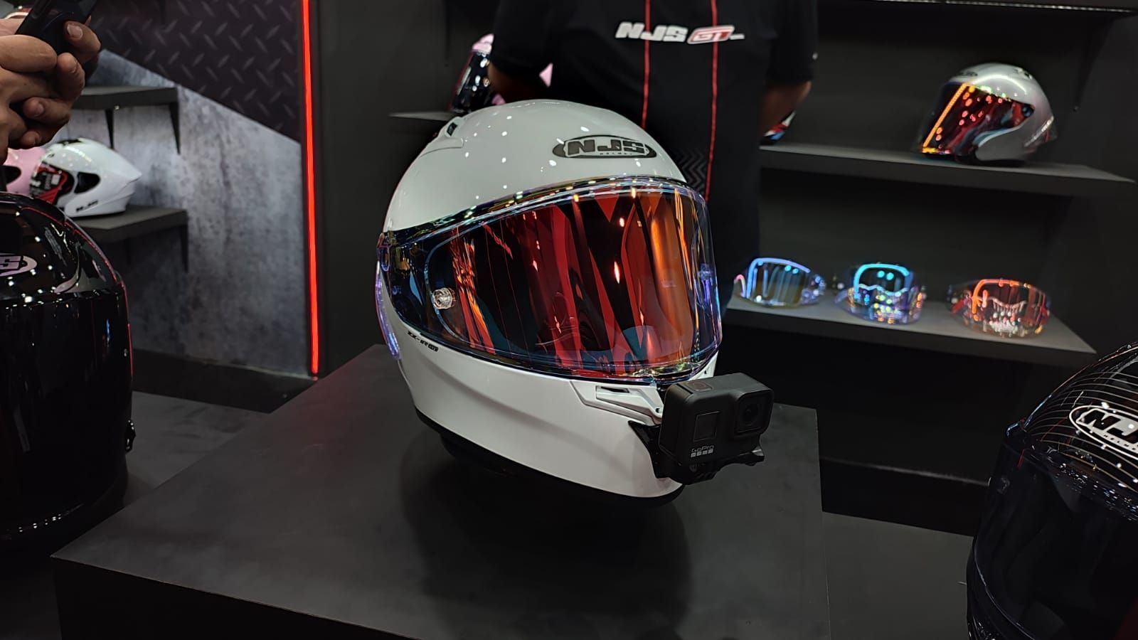 Tiga Helm Full Face Keren Harga Terjangkau Di Awal Tahun 2024   AA1n0dA2.img