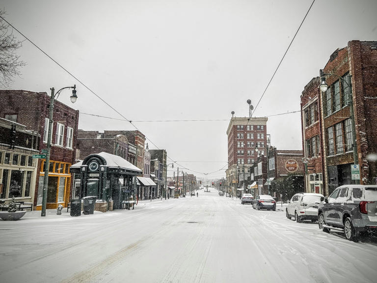 Snow and temperature falls across MidSouth, Memphis