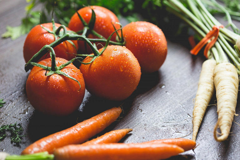Outstanding health benefits of heirloom tomatoes