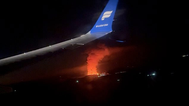 Iceland Volcano eruption caught on camera from flight