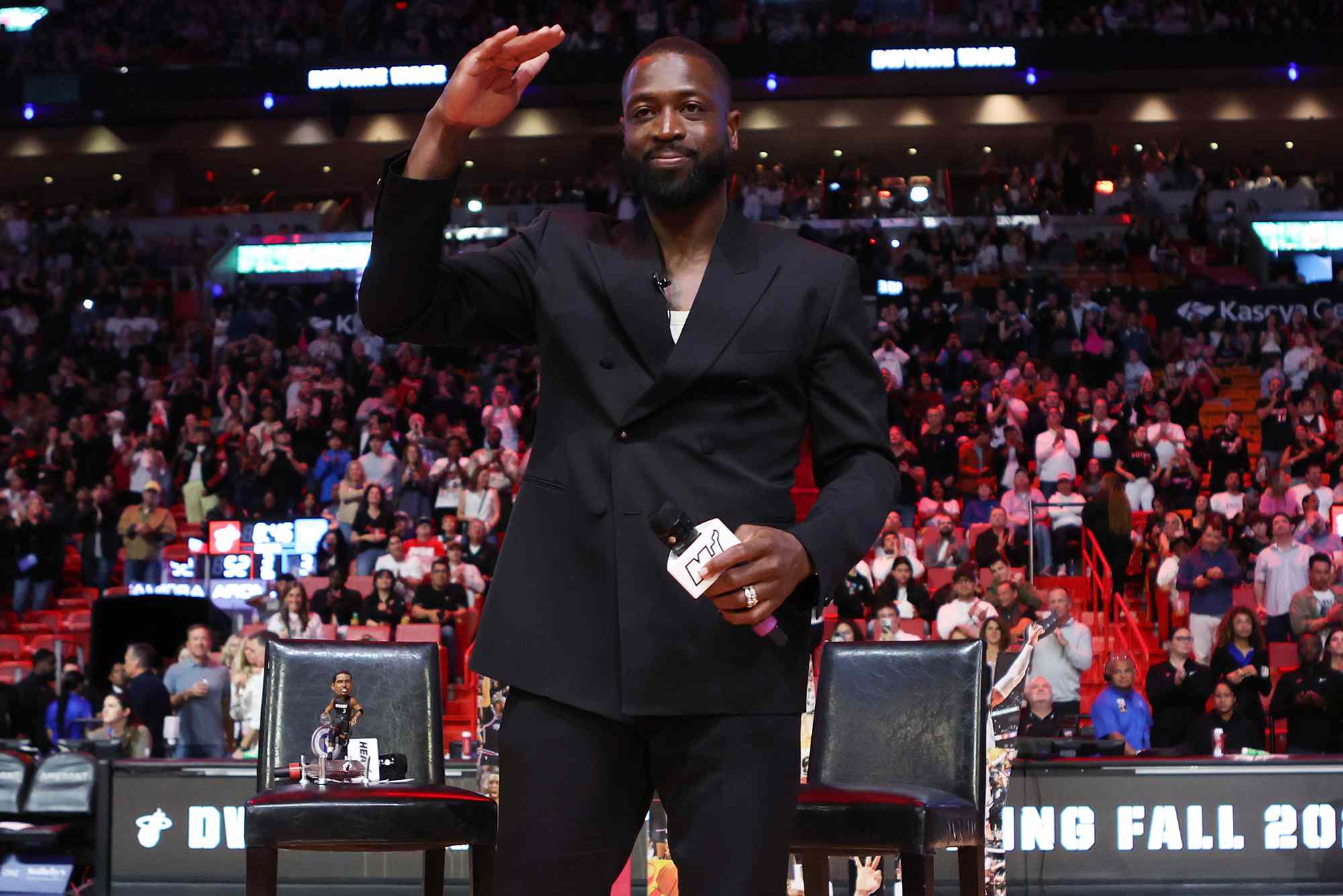 Miami Heat Surprise Dwyane Wade With Plans For Statue Outside Arena ...