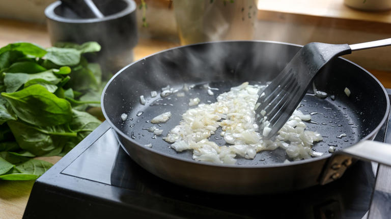 You've Probably Been Using The Wrong Pan To Caramelize Onions