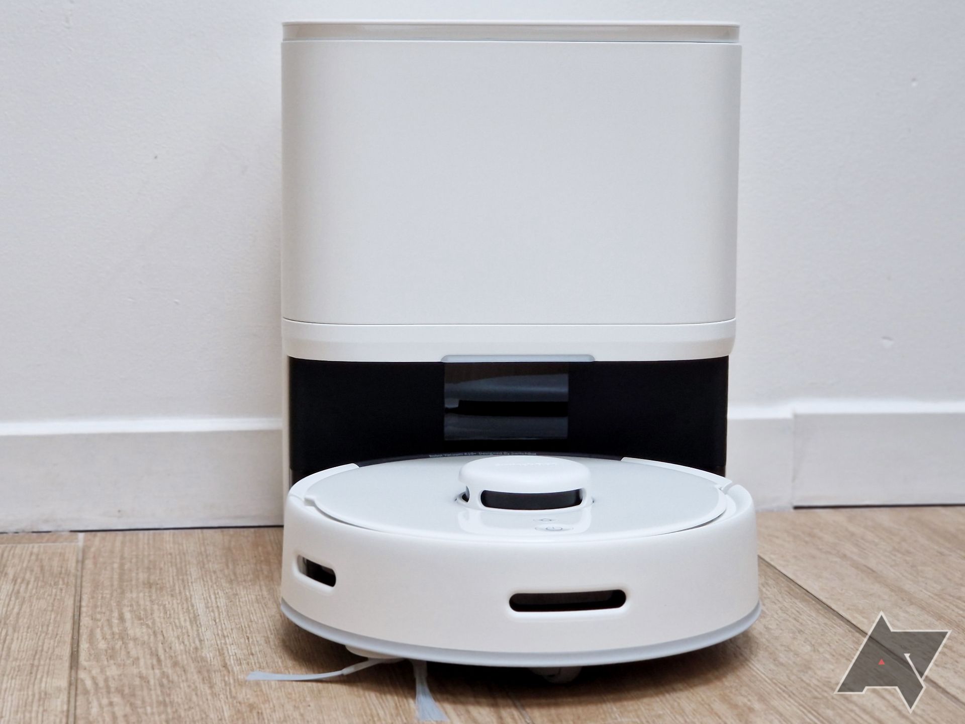 SwitchBot K10+ Robot Vacuum Review: Petite And Powerful