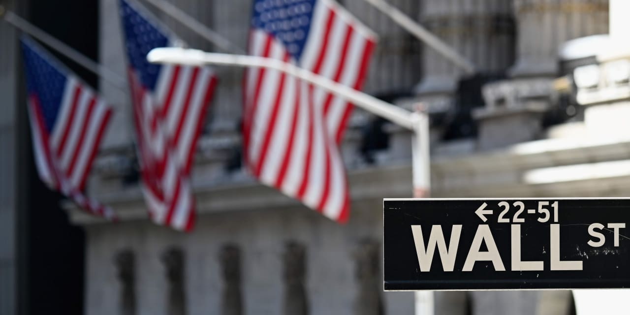 Dow Ends Over 200 Points Lower After Fed’s Waller Sees No Rush On 2024 ...