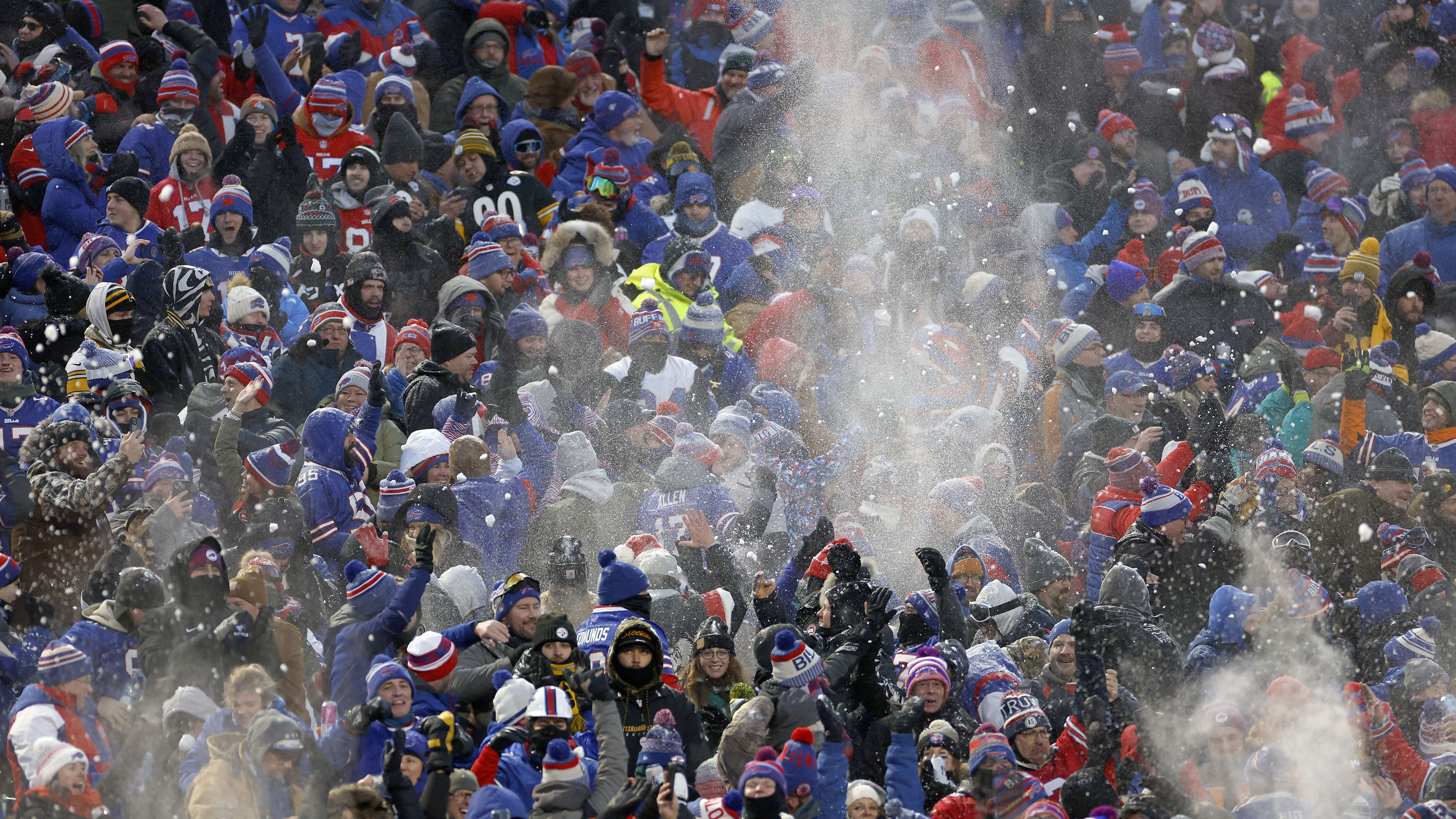 NFL la neige n’a pas refroidi les fans des Buffalo Bills au match