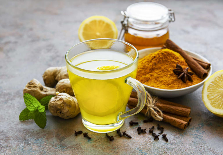 What Is Organic Turmeric Good For? A Review By Nutrition Professionals