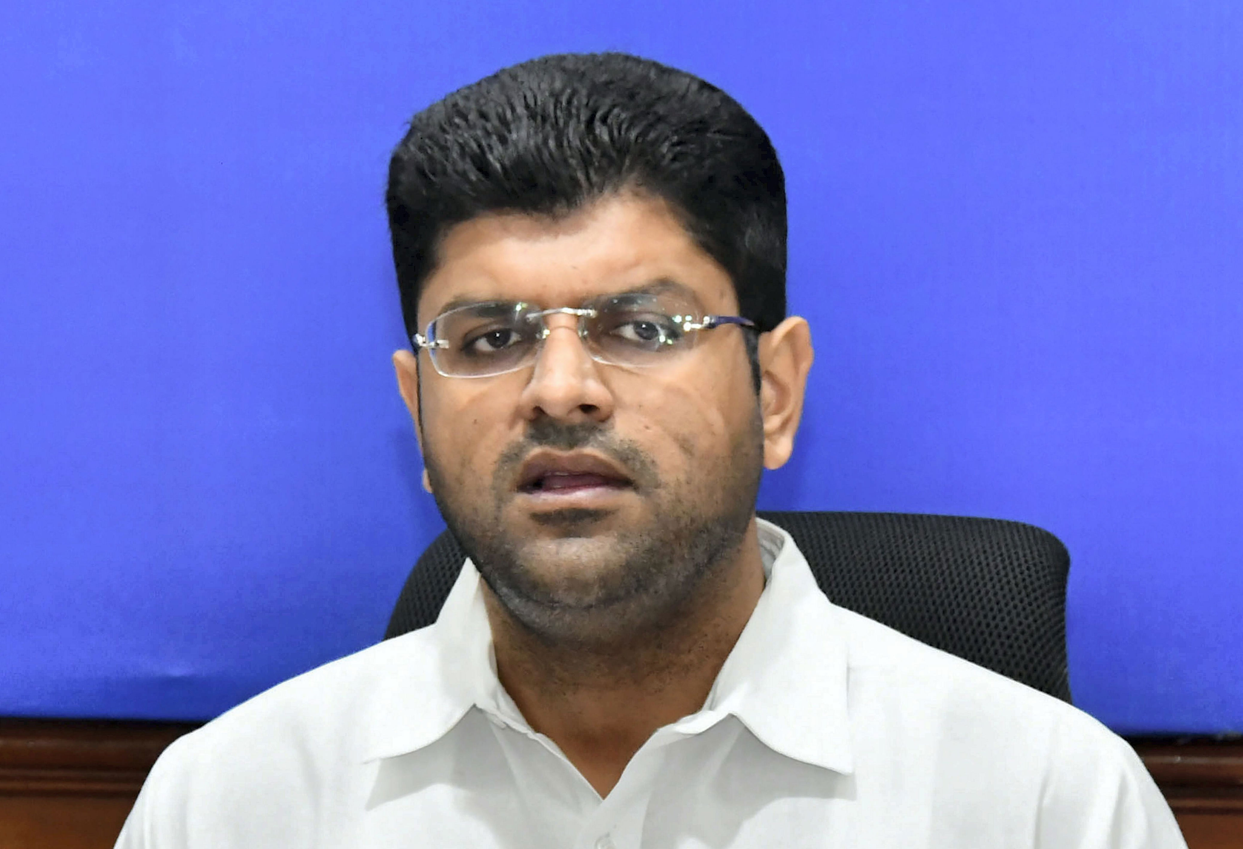 if cong takes steps to bring down saini govt, we will support: dushyant chautala