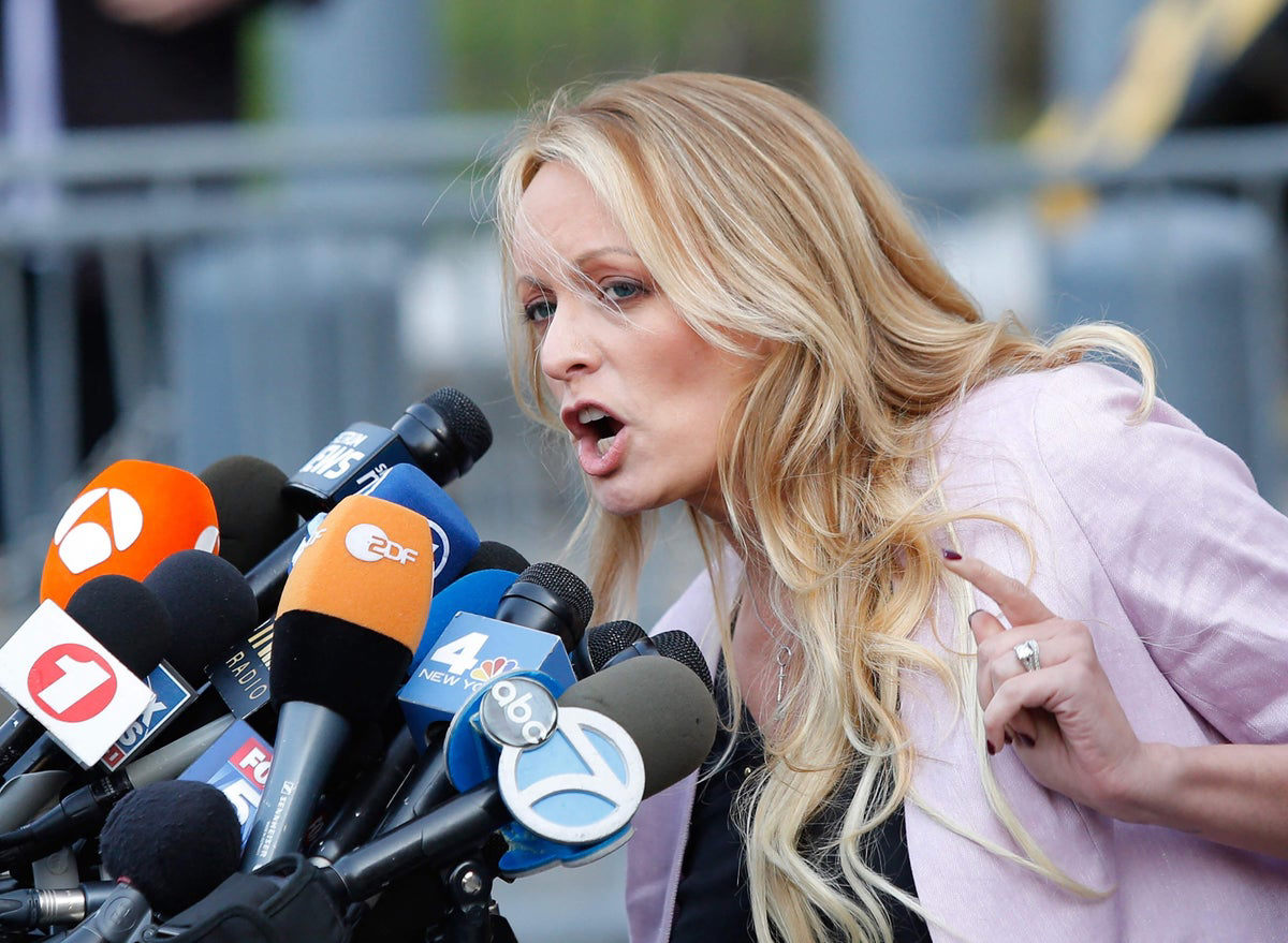 Former porn star Stormy Daniels reveals she will testify at Donald ...